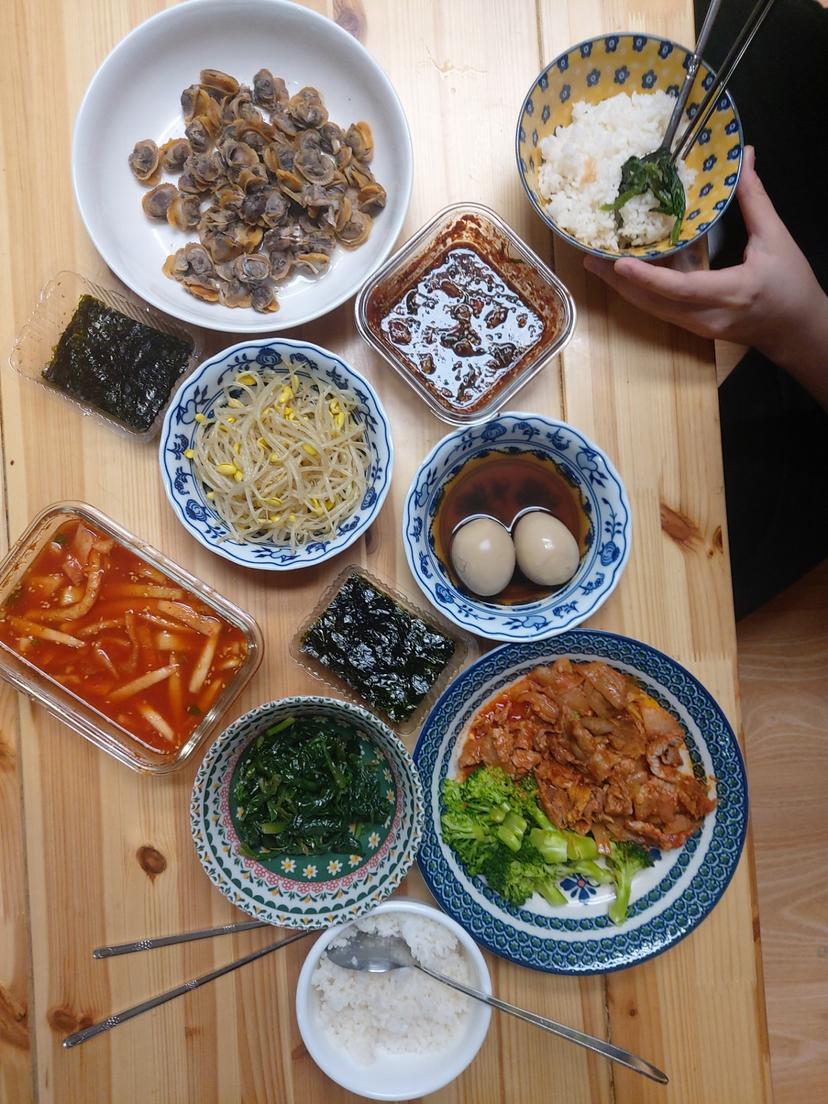 feed image