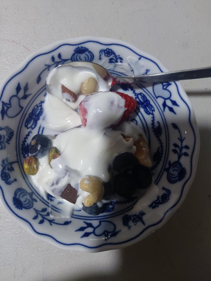 feed image