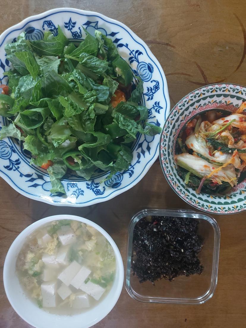 feed image