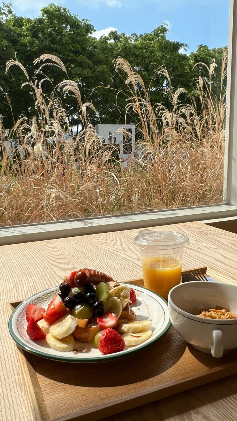 feed image