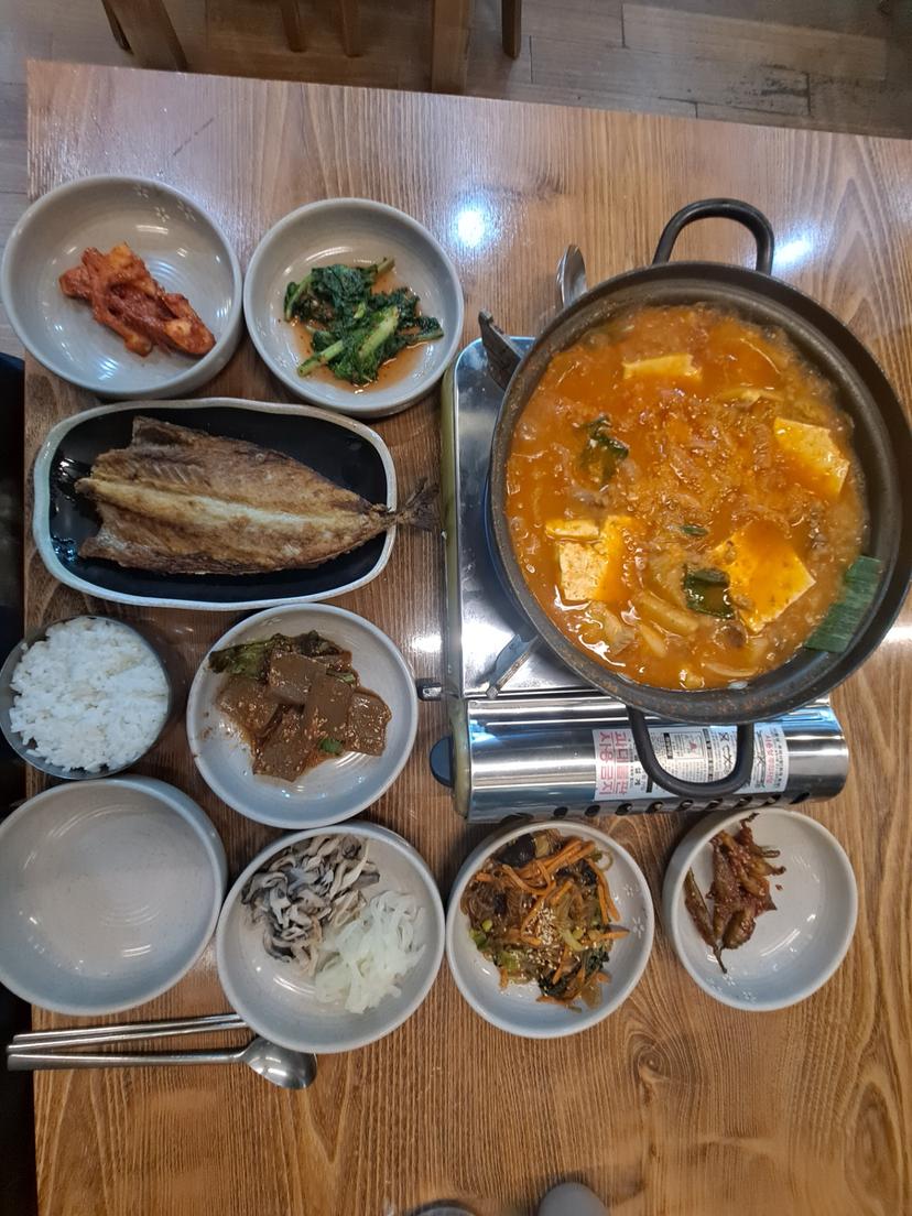 feed image
