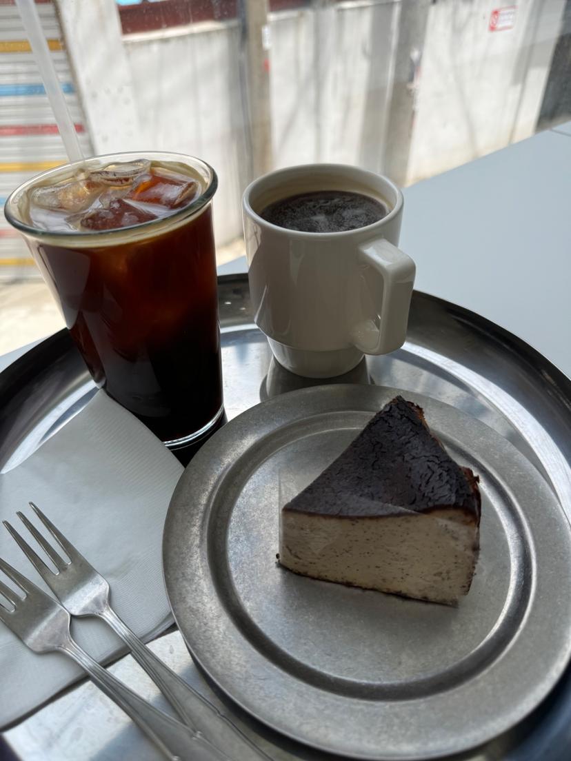 feed image