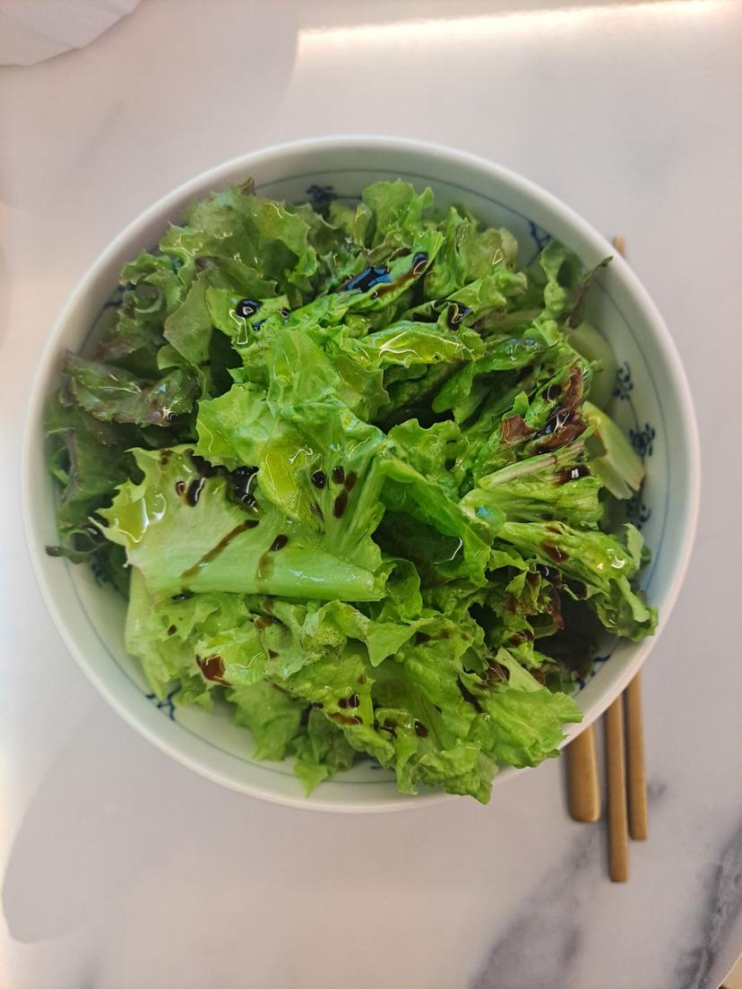feed image