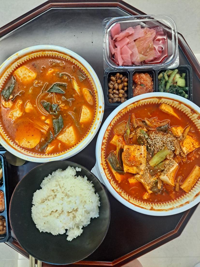 feed image