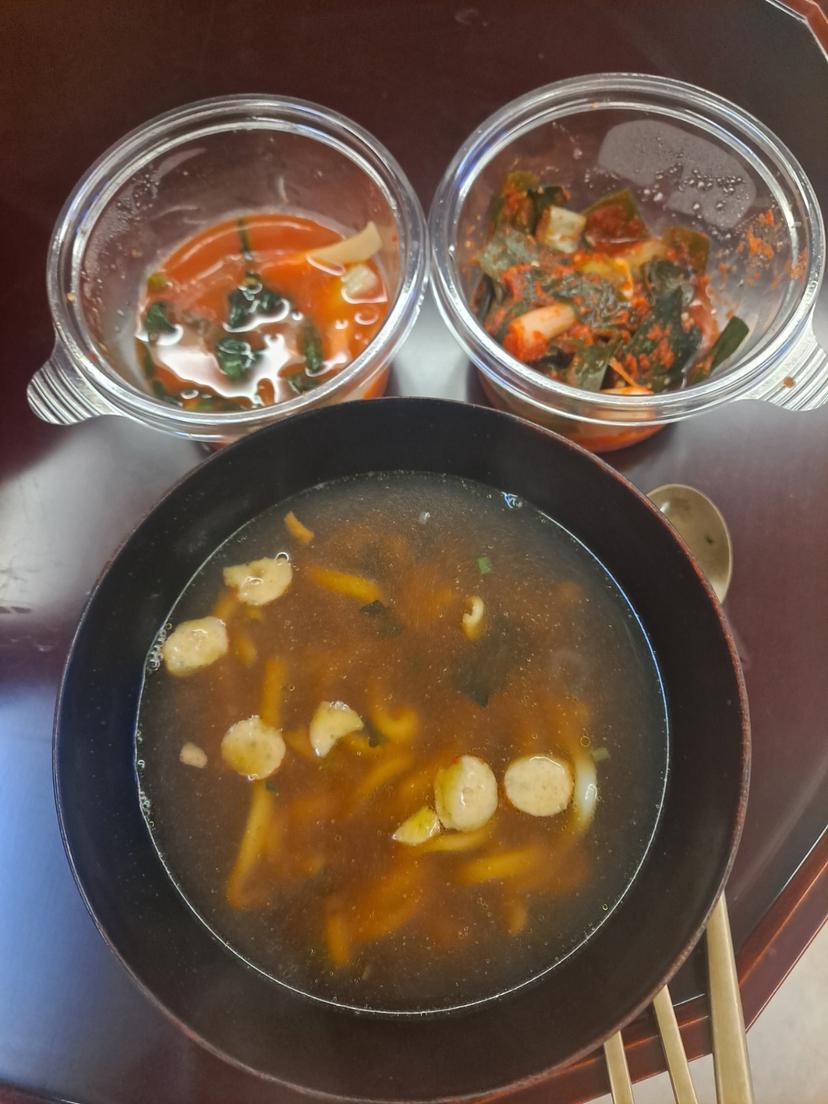 feed image