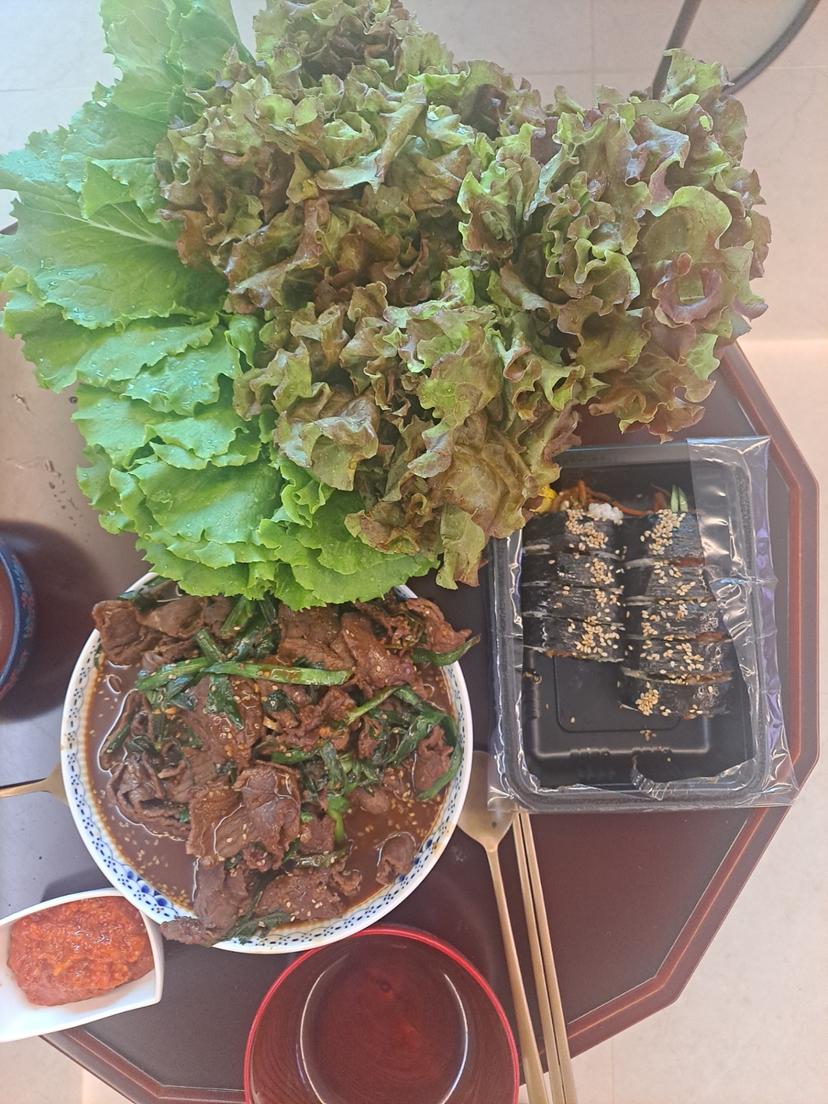 feed image