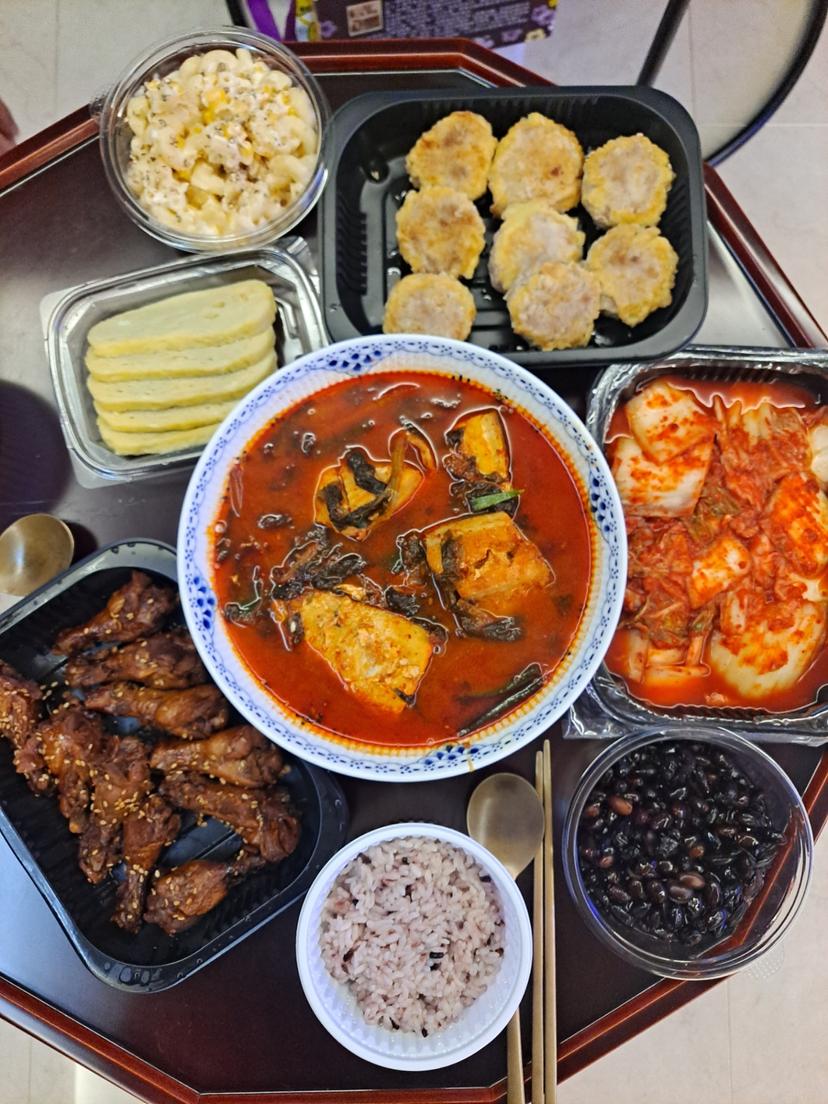 feed image