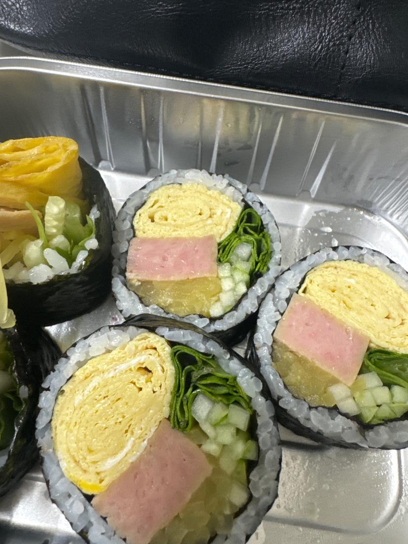 feed image