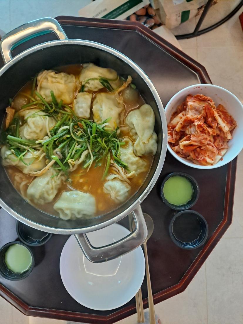 feed image