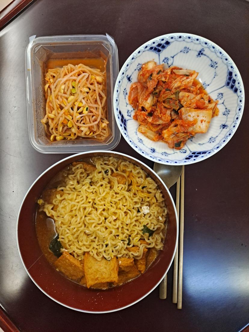 feed image