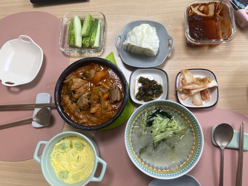 feed image