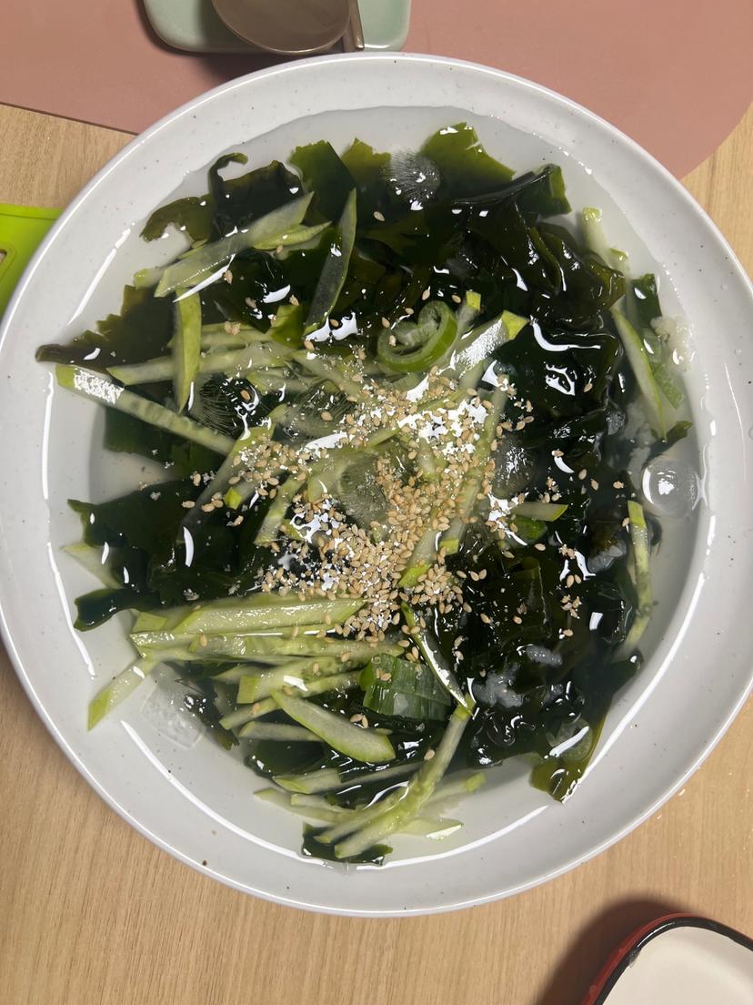 feed image