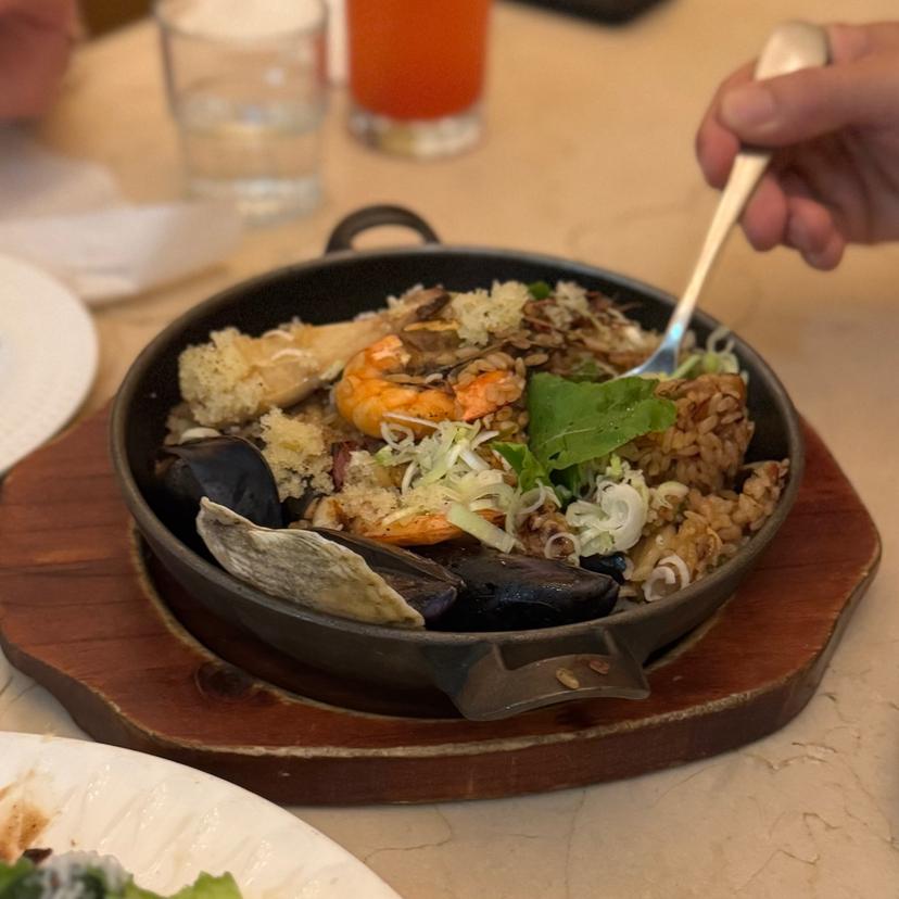 feed image