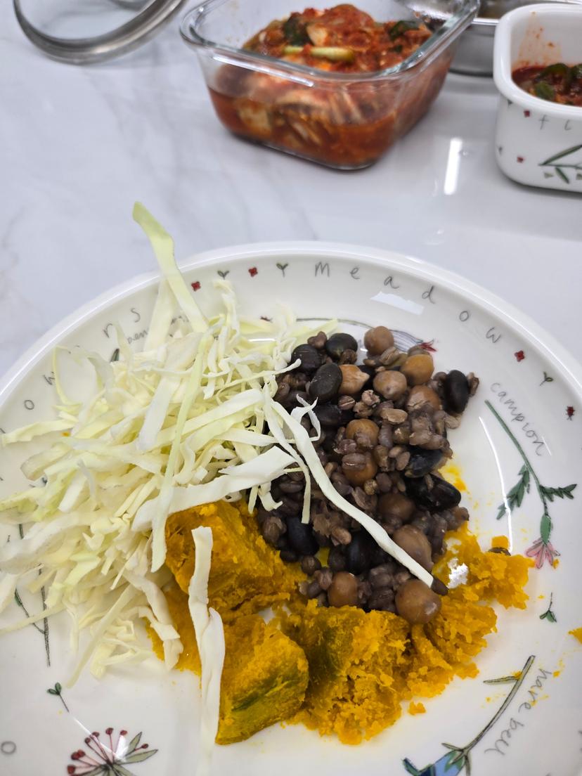 feed image
