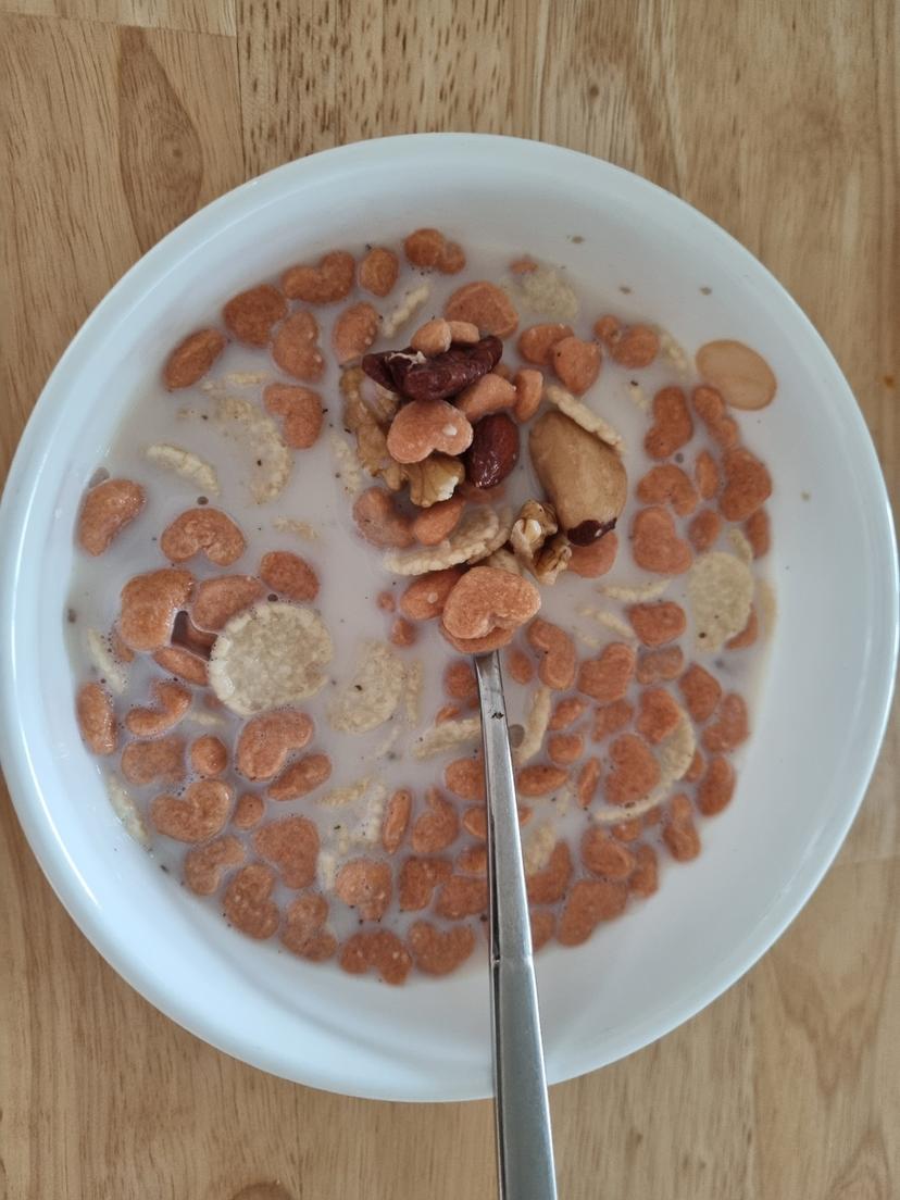 feed image