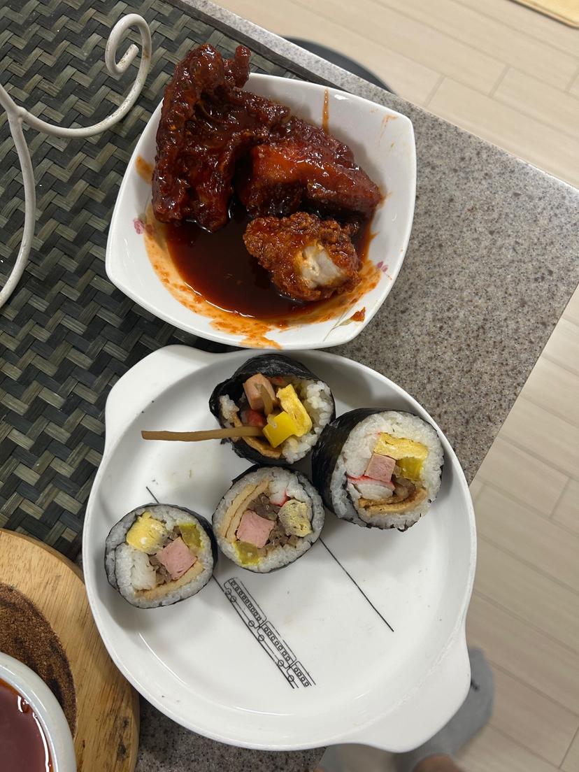 feed image