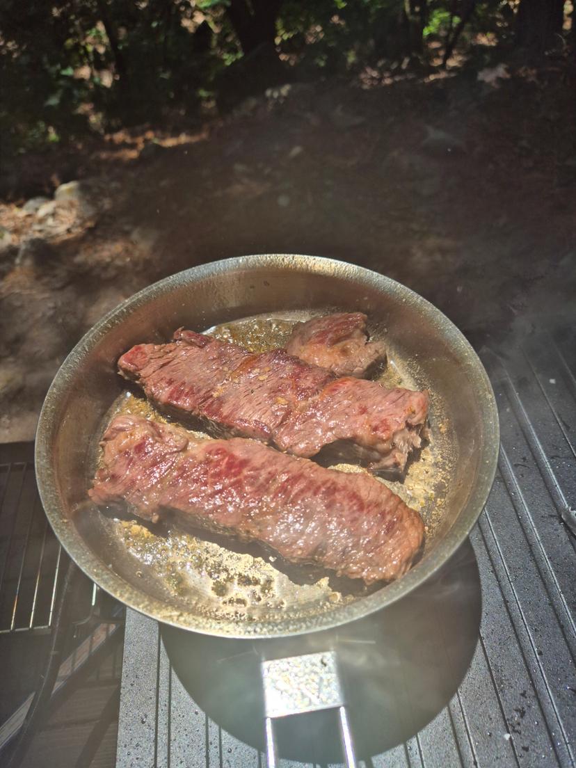 feed image