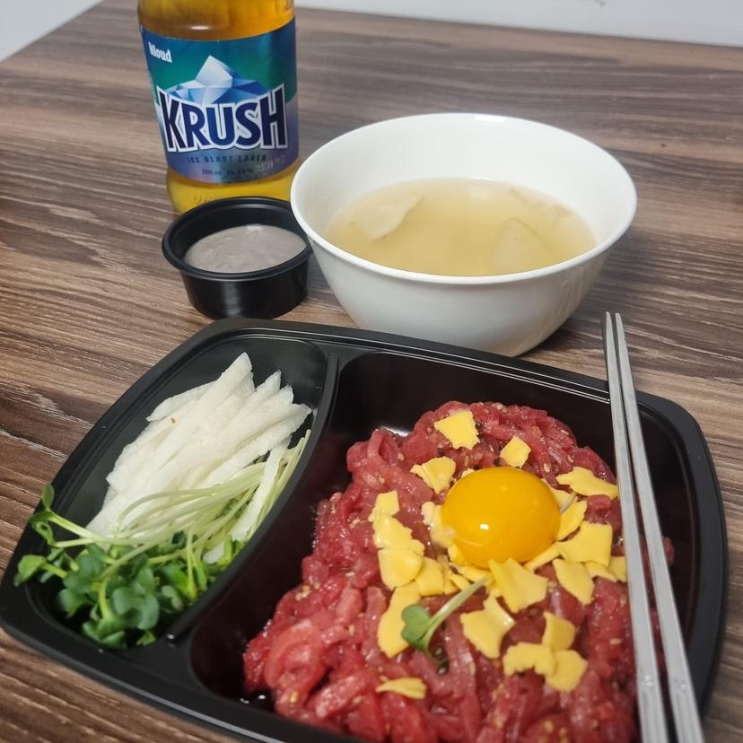 feed image