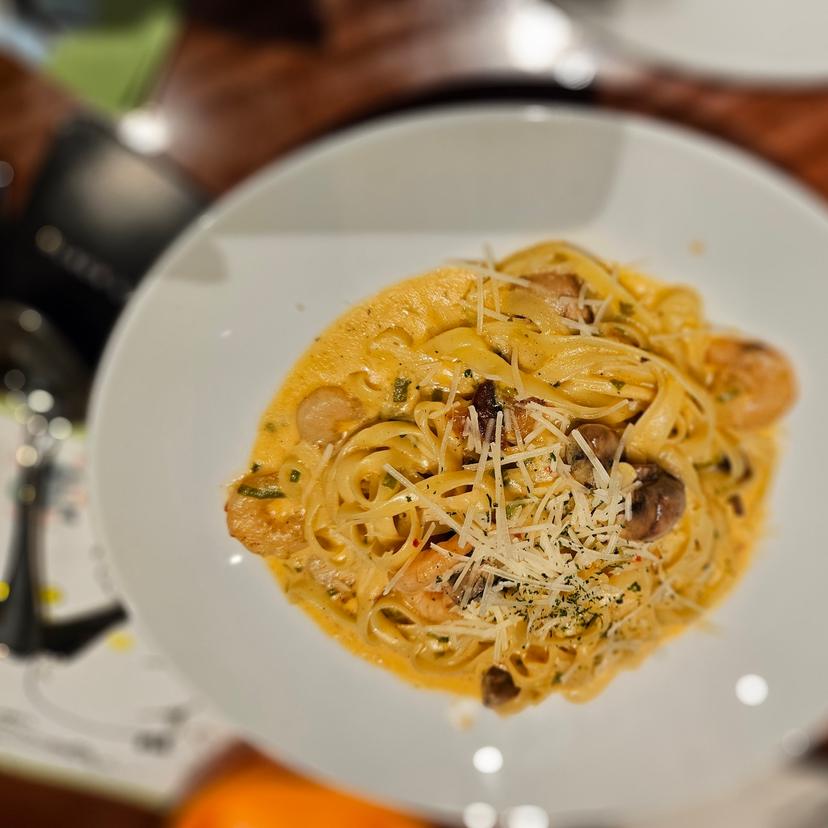 feed image