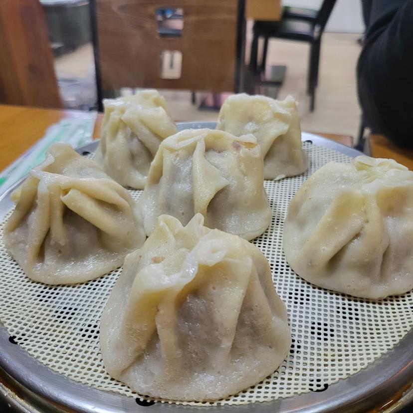 feed image