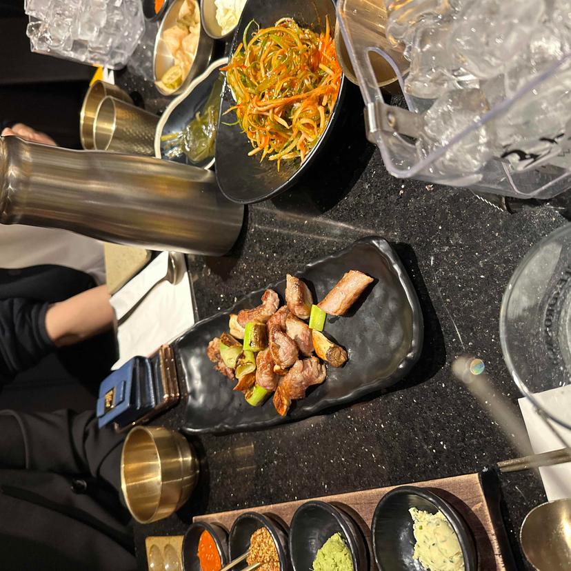 feed image
