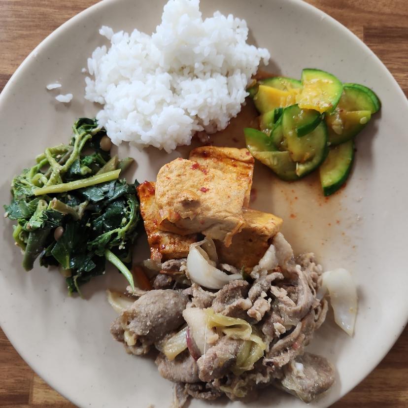 feed image
