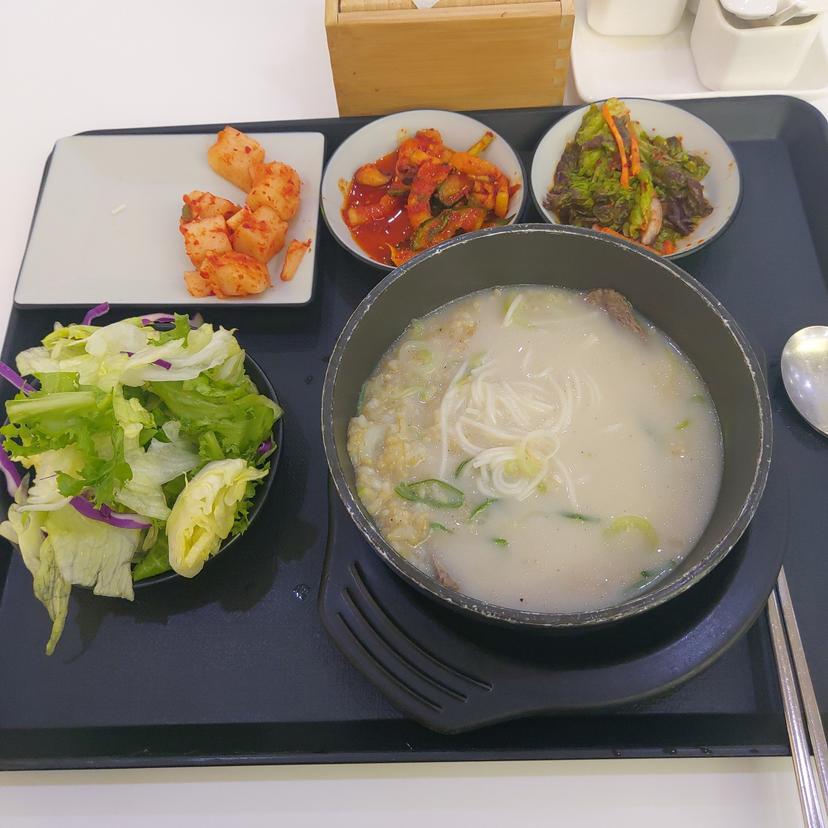 feed image
