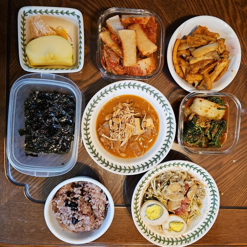 feed image