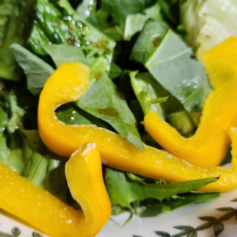 feed image
