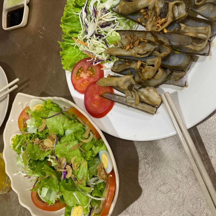 feed image