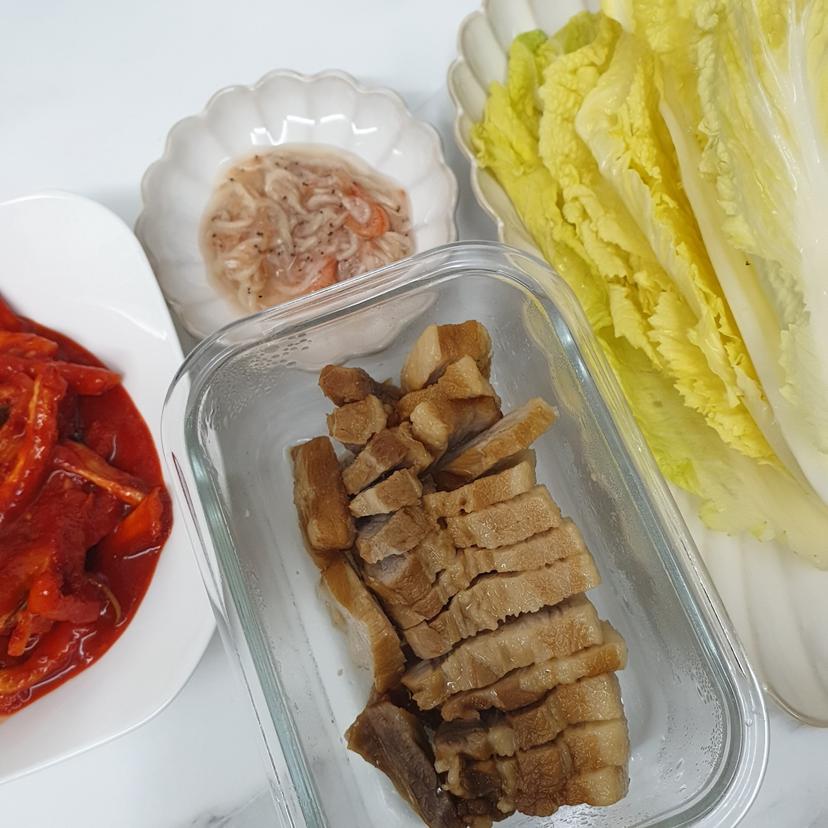 feed image