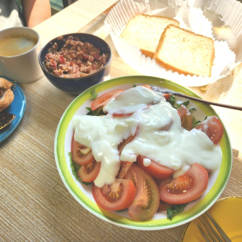 feed image