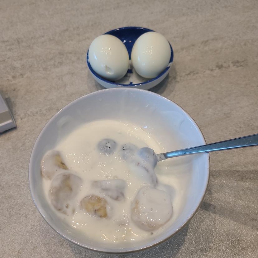 feed image
