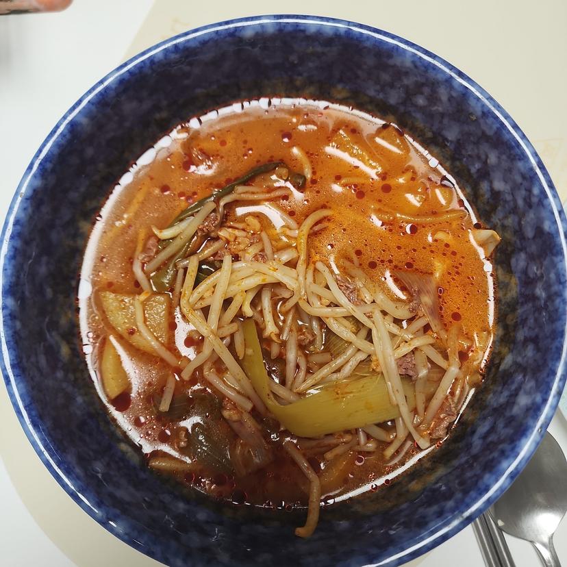 feed image