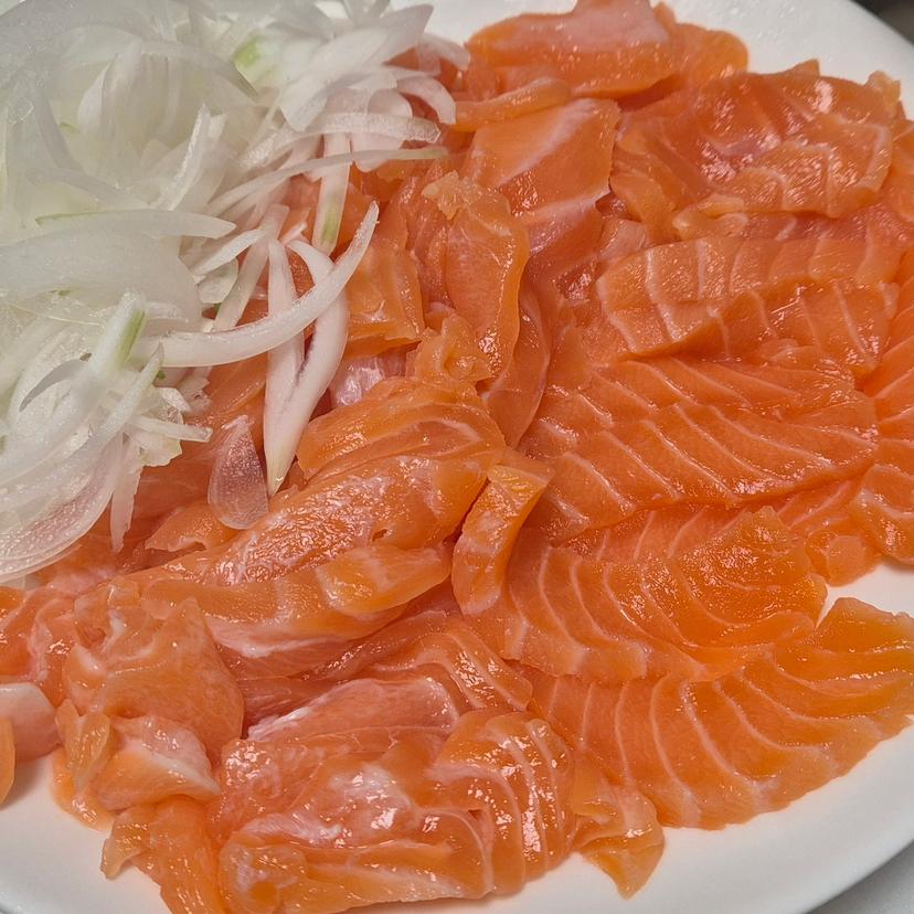 feed image