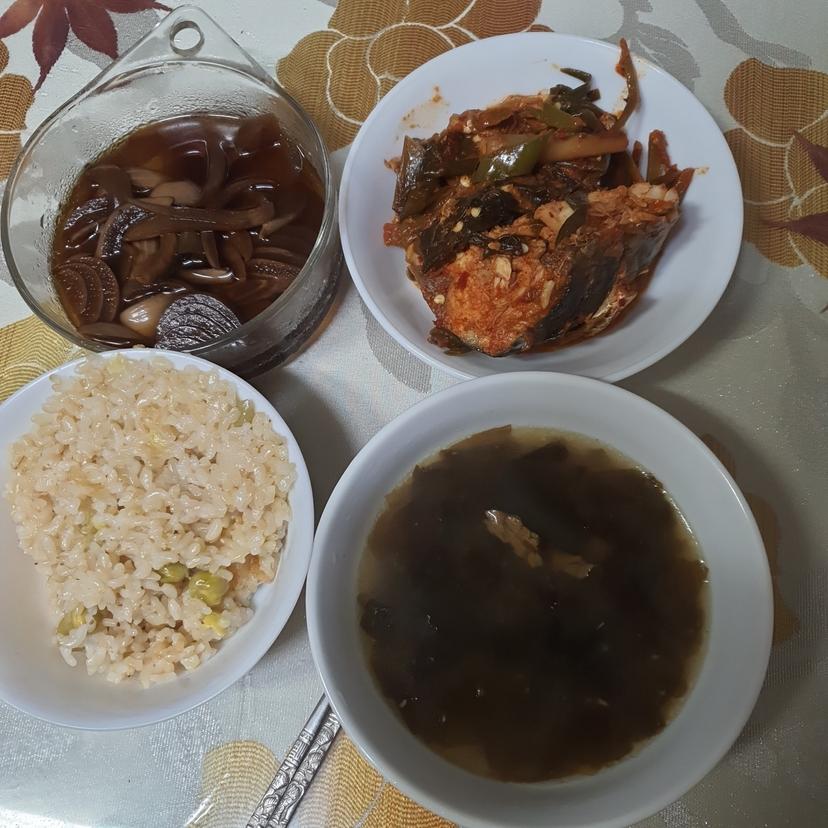feed image