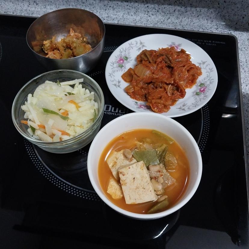 feed image