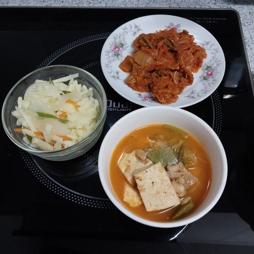 feed image