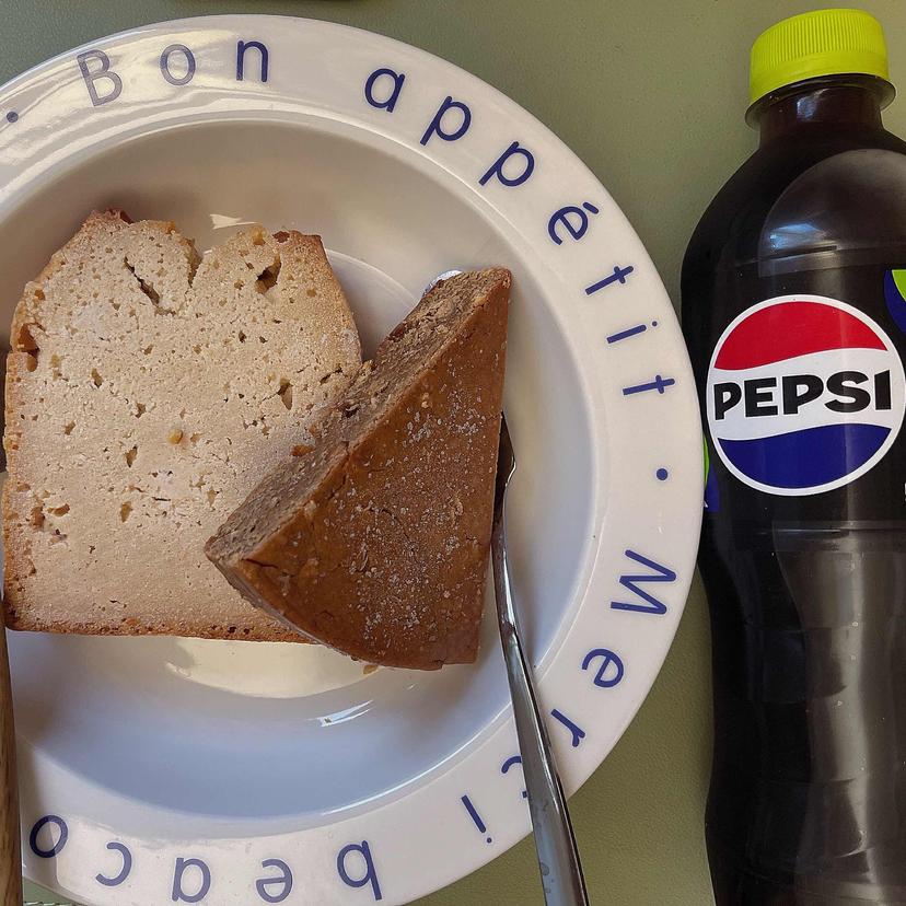 feed image