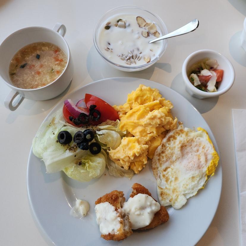 feed image