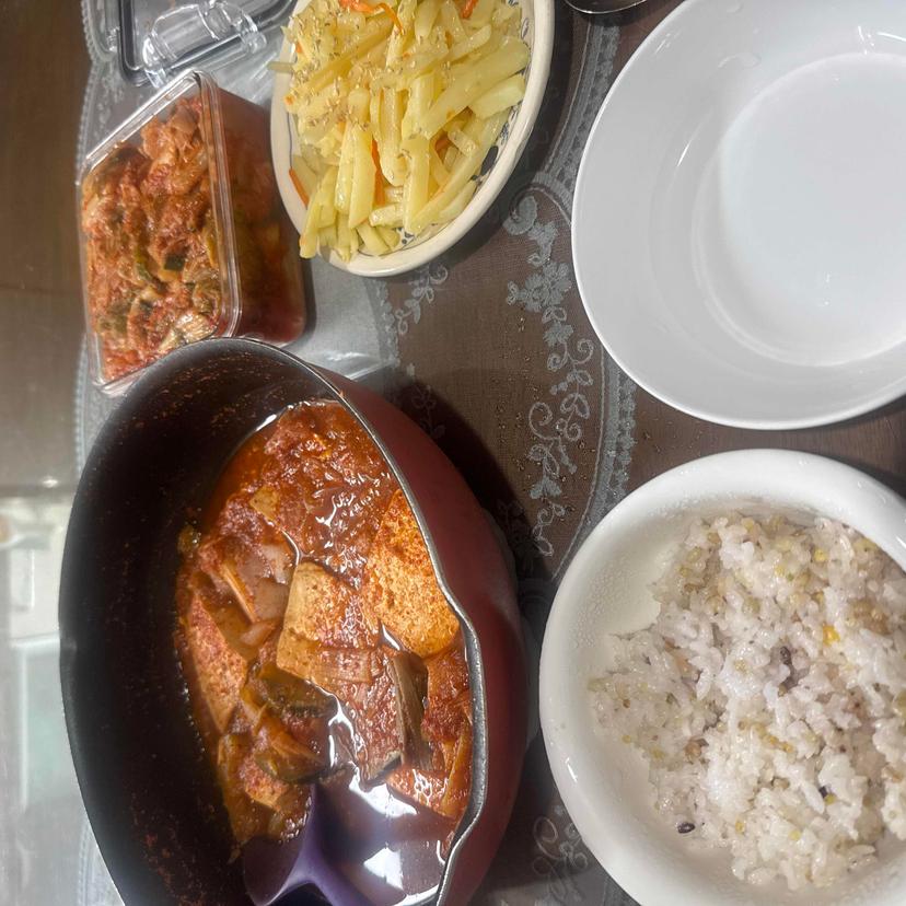 feed image
