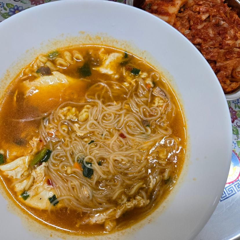 feed image