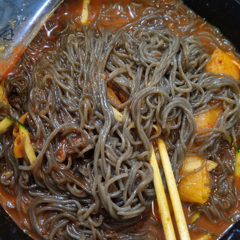 feed image
